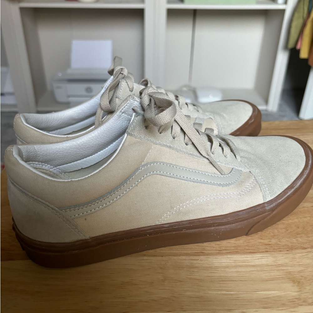 Men’s Vans beige suede and canvas sneakers 10.5